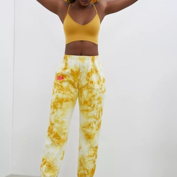 Clare V.  Lips Poppy Tie Dye Jogger Size M NWT - Picture 2 of 12